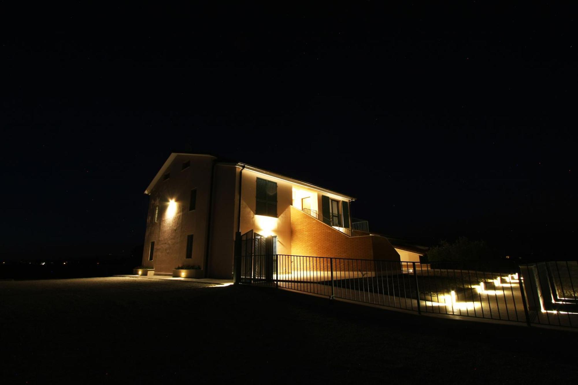 La Collina Del Girasole Villa Montecastrilli Eksteriør billede